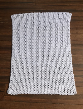 Blanket Baby white V stitch 32x22 img